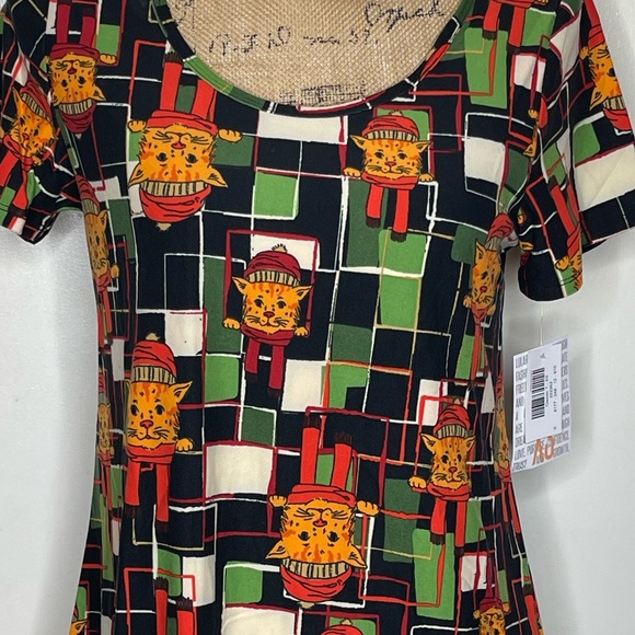 Christmas Cats LuLaRoe Classic T - Picture 3 of 3